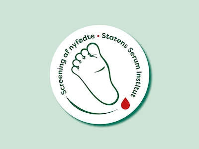 Screening redder liv
Det er meget vigtigt, at nyf&oslash;dte b&oslash;rn bliver screenet 48-72 timer efter f&oslash;dslen. Vi screener &gt;99 % af alle nyf&oslash;dte b&oslash;rn i Danmark, p&aring; F&aelig;r&oslash;erne og i Gr&oslash;nland, og vi finder hvert &aring;r 60-70 behandlingskr&aelig;vende syge b&oslash;rn, som med behandling kan leve t&aelig;t p&aring; et normalt liv.
Udover at man f&aring;r udleveret en&nbsp;folder med information om screening, n&aring;r pr&oslash;ven bliver taget, har vi iv&aelig;rksat en ekstra oplysningskampagne, hvor alle nybagte for&aelig;ldre f&aring;r et&nbsp;informationsbrev&nbsp;i e-boks, ca. en m&aring;ned efter pr&oslash;ven er taget.
L&aelig;s mere om de forskellige sygdomme der indg&aring;r i screeningen her&nbsp;Sygdomme der indg&aring;r i screeningen.